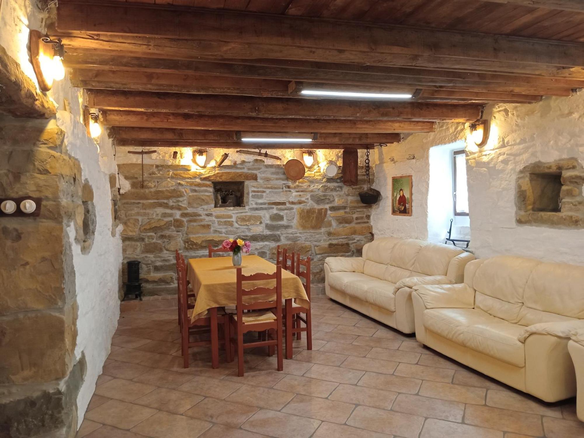Villa Seki Sest Socerga
